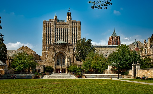 LARGE BUILDING ON A TRADITIONAL COLLEGE CAMPUS